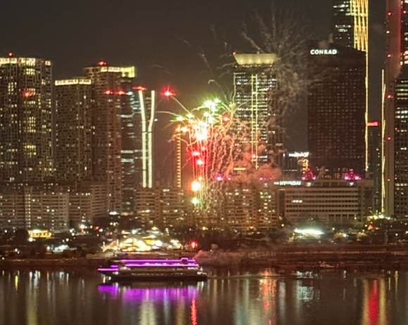 Fireworks show held on a Han River cruise ship on the day of the Jeju Air plane crash tragedy posted on X