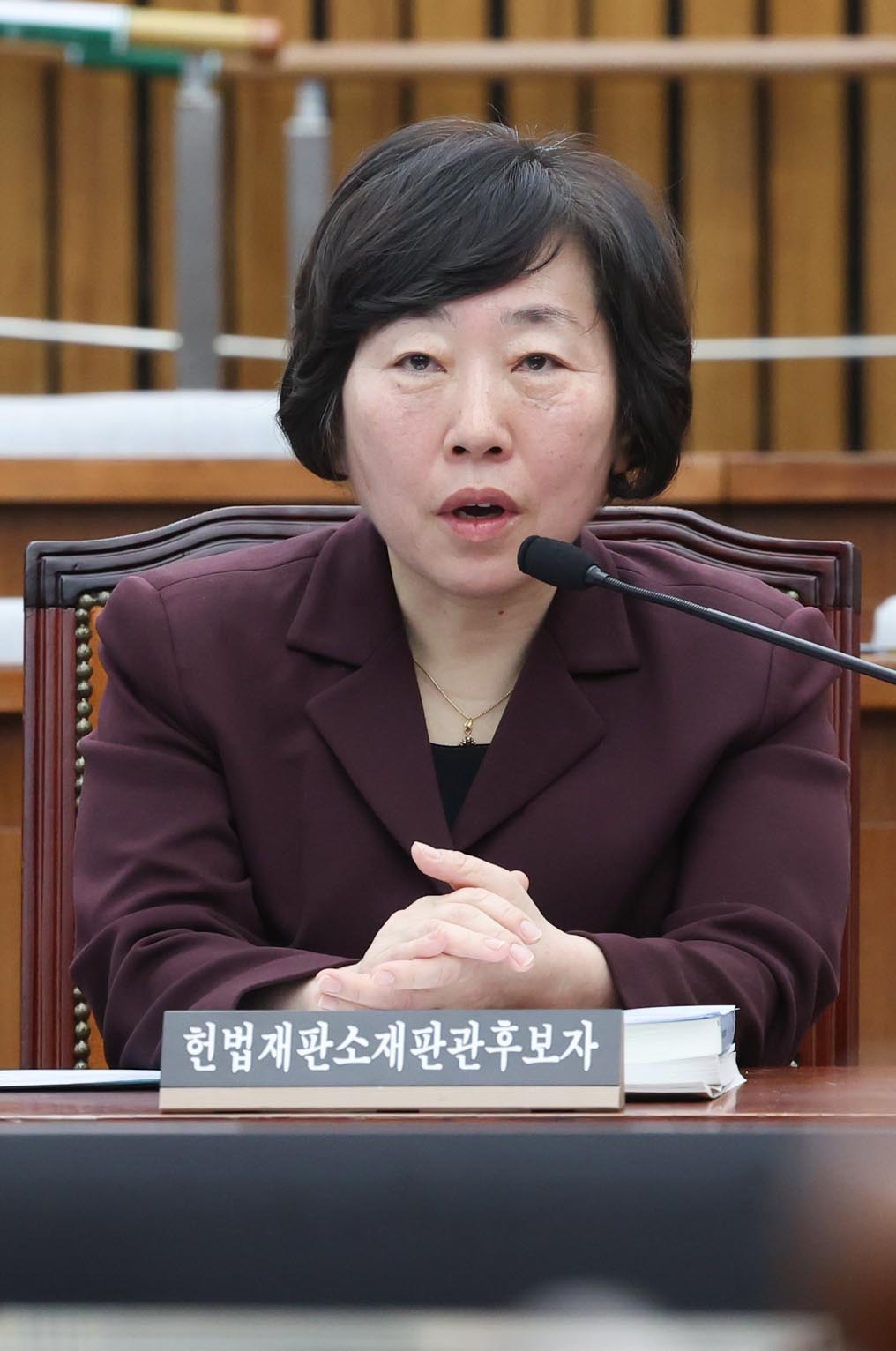 정계선 헌법재판관 후보자가 지난달 23일 오후 서울 여의도 국회에서 열린 인사청문회에서 위원 질의에 답하고 있다. [연합]