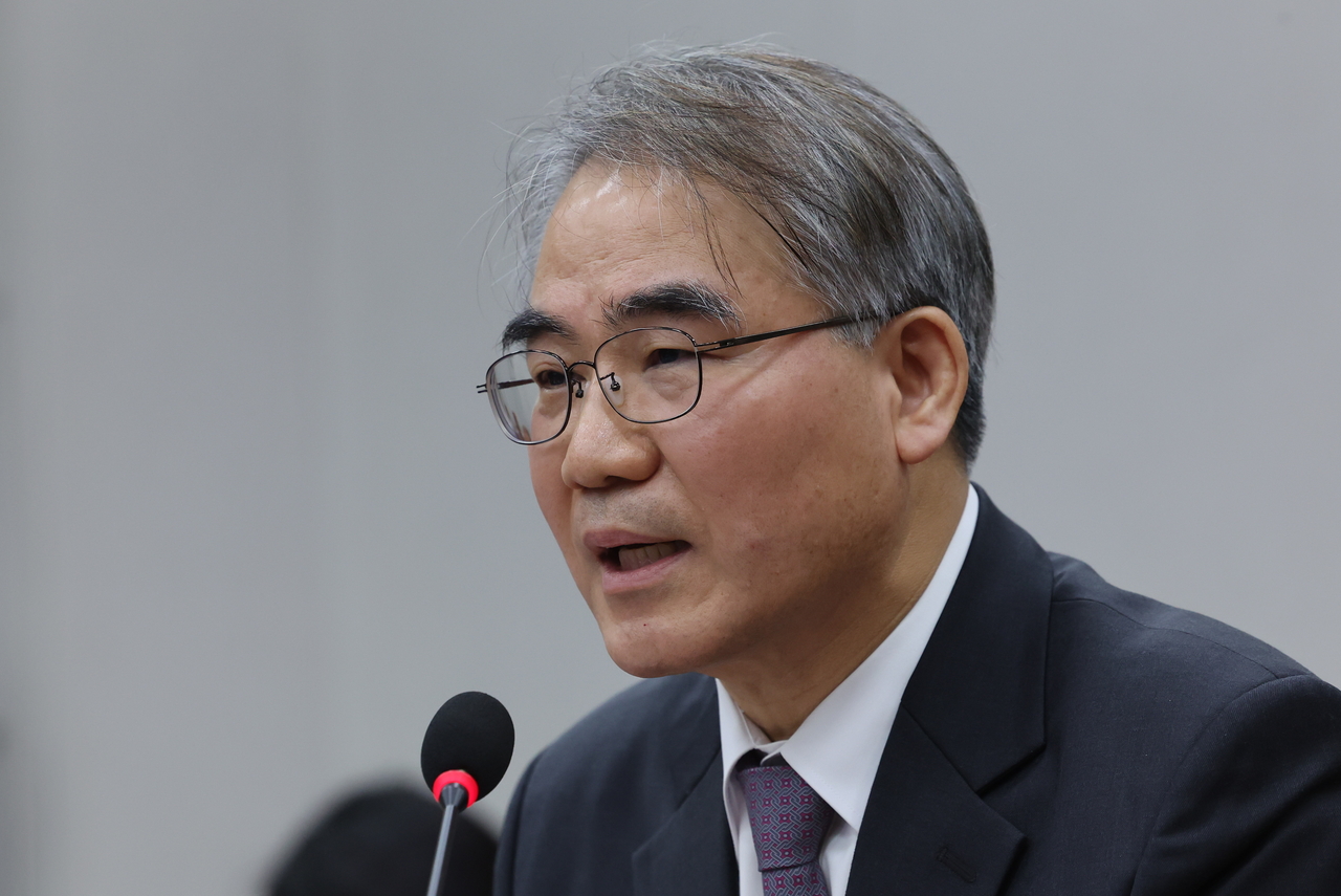 조한창 헌법재판관 후보자가 지난달 24일 오전 서울 여의도 국회에서 열린 인사청문회에서 위원 질의에 답하고 있다. [연합]