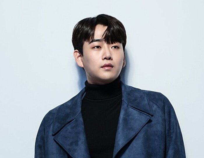 가수 황영웅