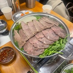 Warm up with hearty Korean beef stews in Seoul