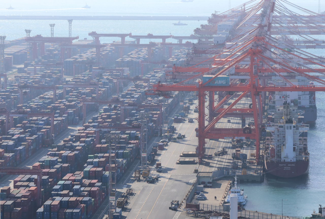 This file photo taken on Dec. 31, 2024, shows a port in the southeastern city of Busan. (Yonhap)