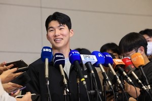 New Dodgers player Kim Hye-seong determined to crack Opening Day roster