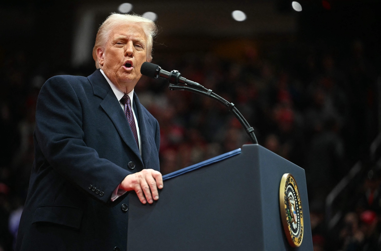 US President Donald Trump speaks during the inaugural parade inside Capital One Arena, in Washington, DC, on Monday. (AFP-Yonhap)