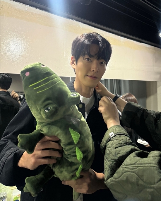 사진=김우빈 채널