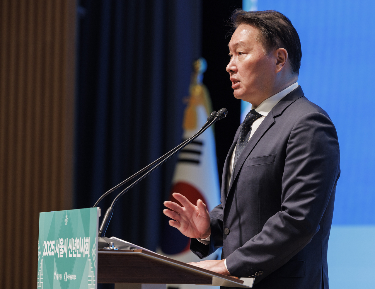 SK Chairman Chey Tae-won on Jan. 6. (Yonhap)