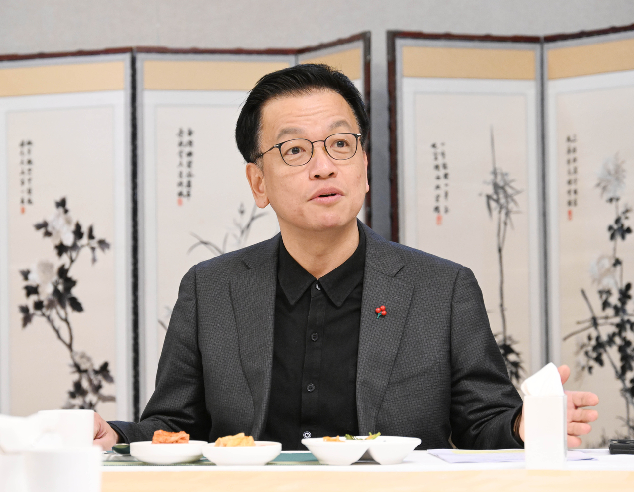 This file photo shows acting President Choi Sang-mok speaking during a meeting in Seoul on Friday. (Ministry of Economy and Finance)