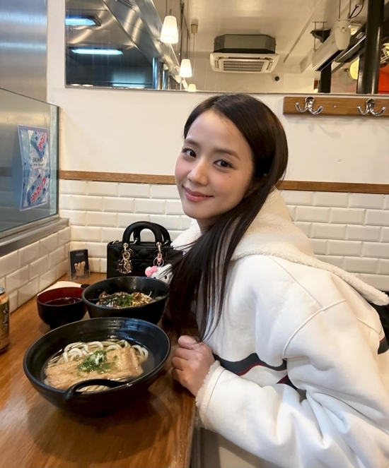 사진=지수 채널