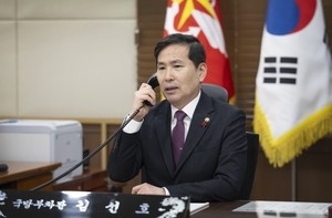 Hegseth reaffirms strong alliance with S. Korea during 1st phone talks with Seoul's defense chief