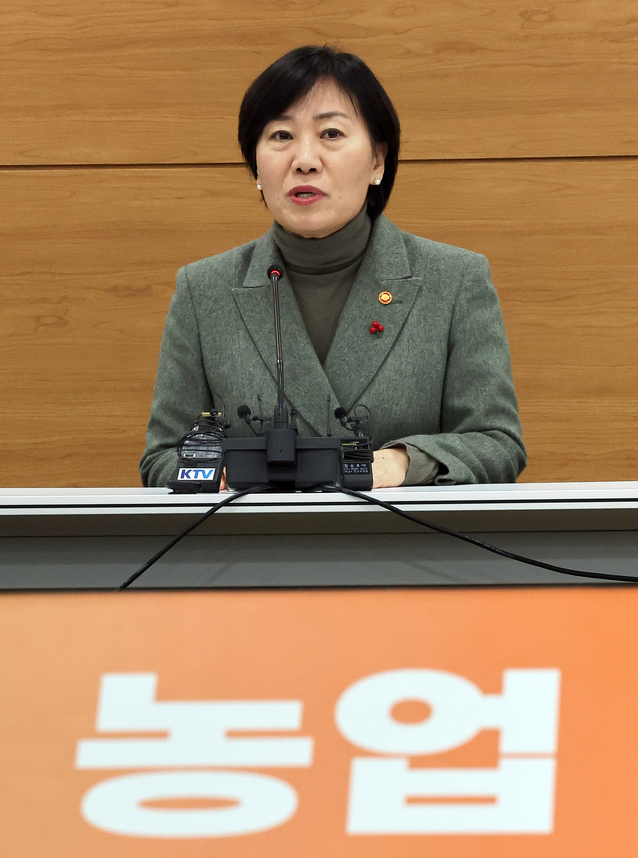 송미령 농림축산식품부 장관이 20일 정부세종청사 농식품부 대회의실에서 열린 언론 간담회에서 인사말을 하고 있다. [연합]