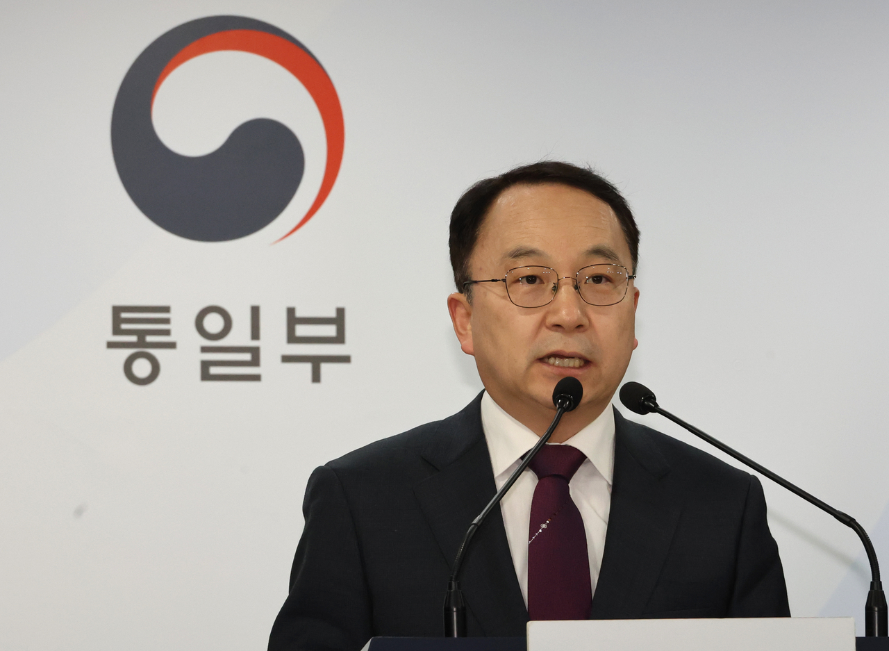 통일부 구병삼 대변인이 3일 서울 종로구 정부서울청사에서 정례브리핑을 하고 있다. [연합]