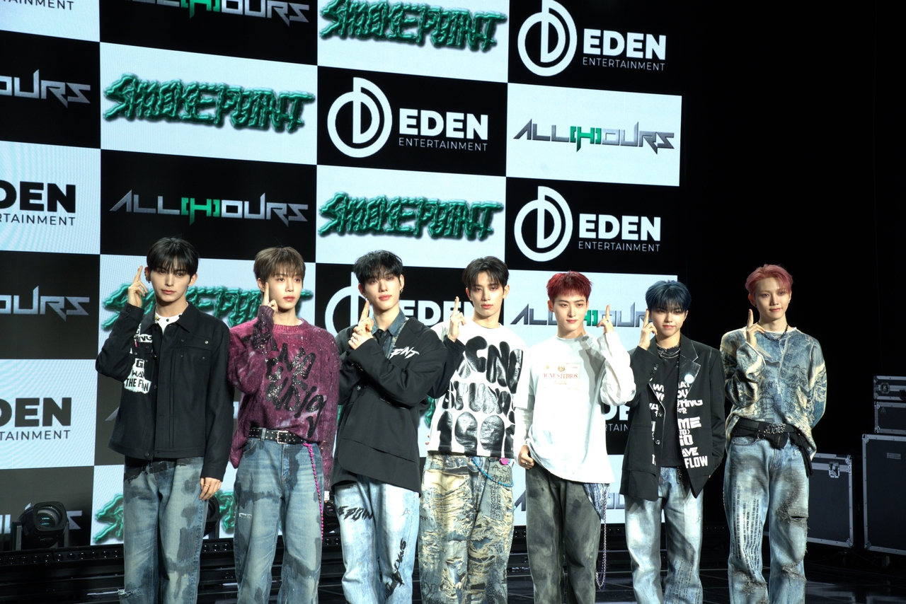 From left: All(H)ours members Masami, Minje, Xayden, Kunho,  Youmin , On:n  and Hyunbin pose for a photo during a press conference held at Gangnam-gu, Seoul, Tuesday. (Park Ji-eun/The Korea Herald)