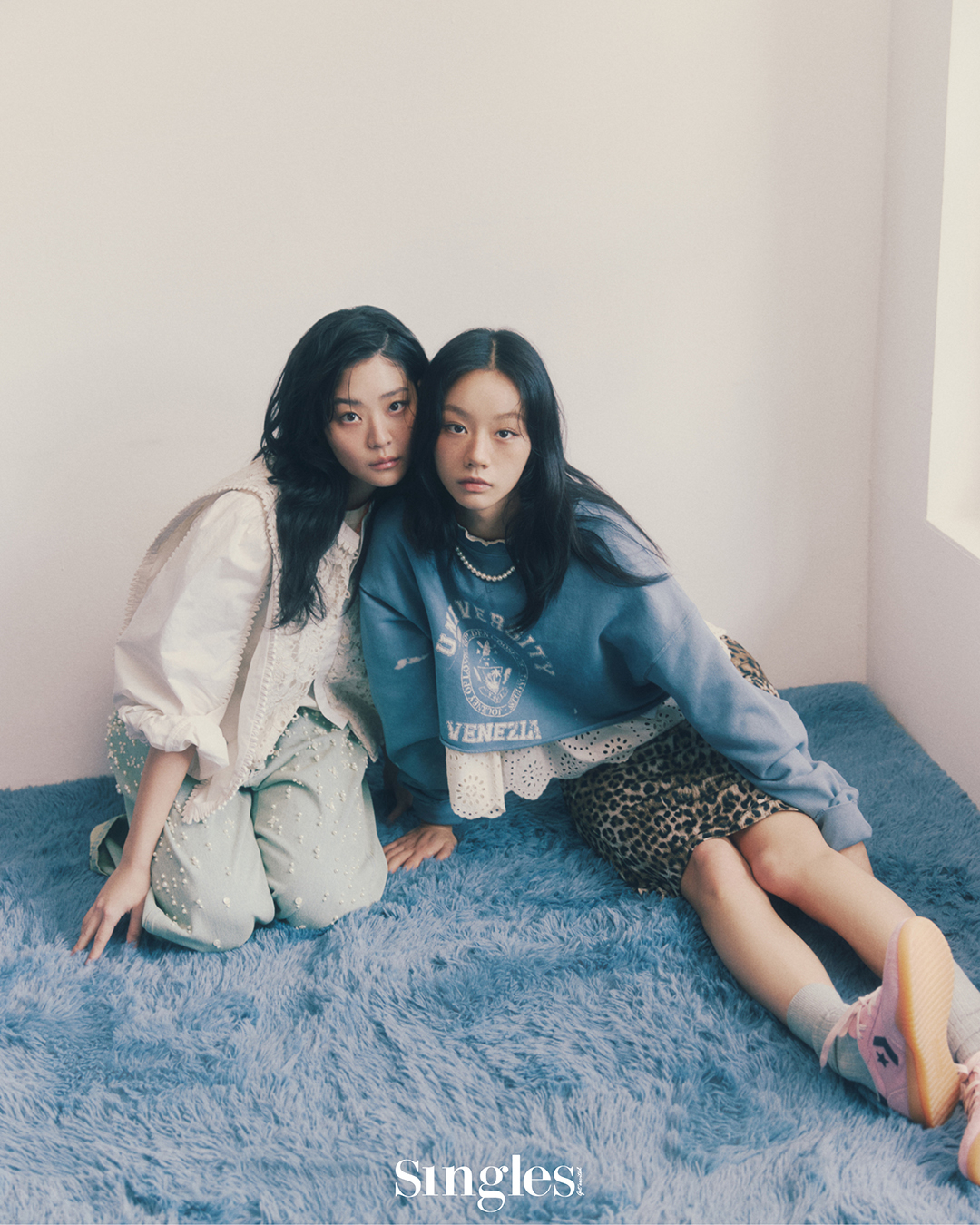 매거진 ‘싱글즈’ 제공