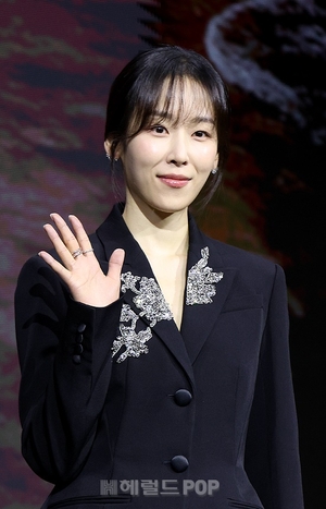 Seo Hyun -Jinは産婦人科医に戻ります。