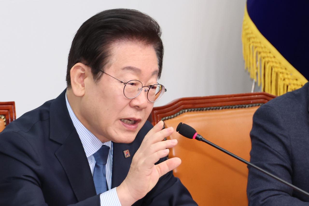 더불어민주당 이재명 대표가 7일 국회에서 열린 최고위원회의에서 발언하고 있다. [연합]