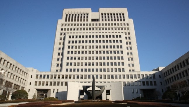 햄버거 가게 노래 함부로 틀다 날벼락…8억 배상 어디길래? [세상&]