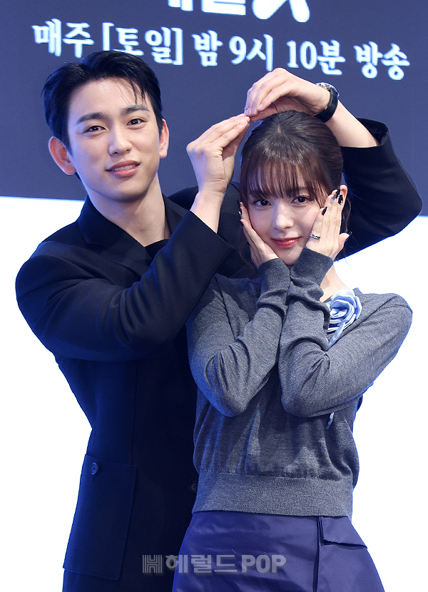 박진영, 노정의/사진=민선유 기자