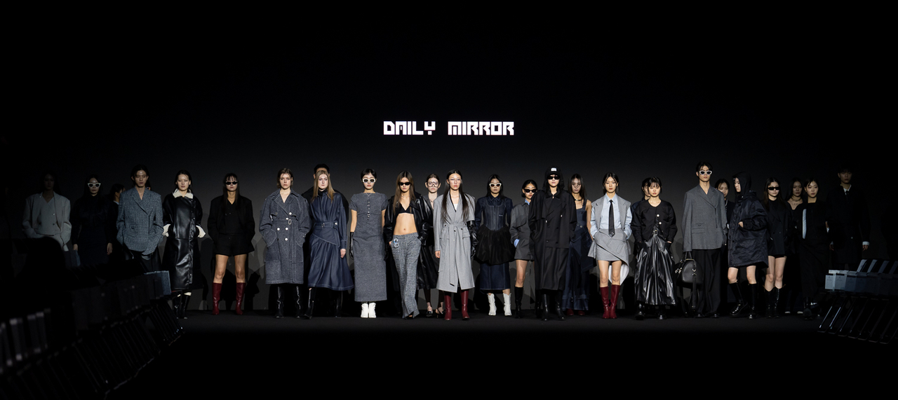 Models wear outfits from Daily Mirror's collection at 2025 fall-winter Seoul Fashion Week at Dongdaemun Design Plaza in Seoul on Feb. 7. (The Opening)