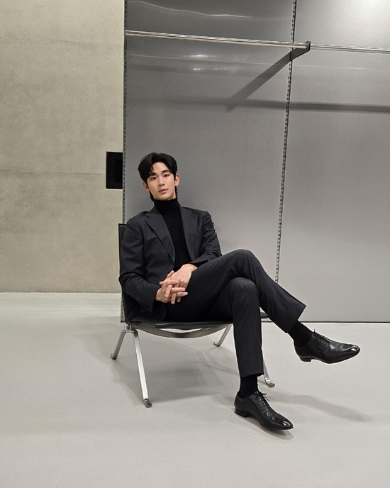 사진=김수현 채널