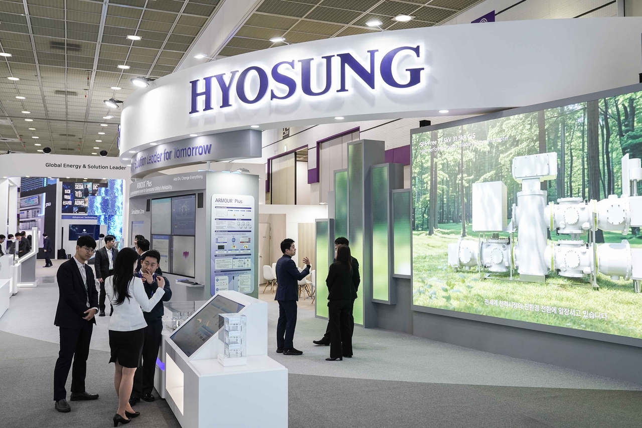 효성중공업이 ELECS KOREA 2025 전시회에서 AI 시대 지능형 전력기기 솔루션을 선보였다. [효성중공업 제공]