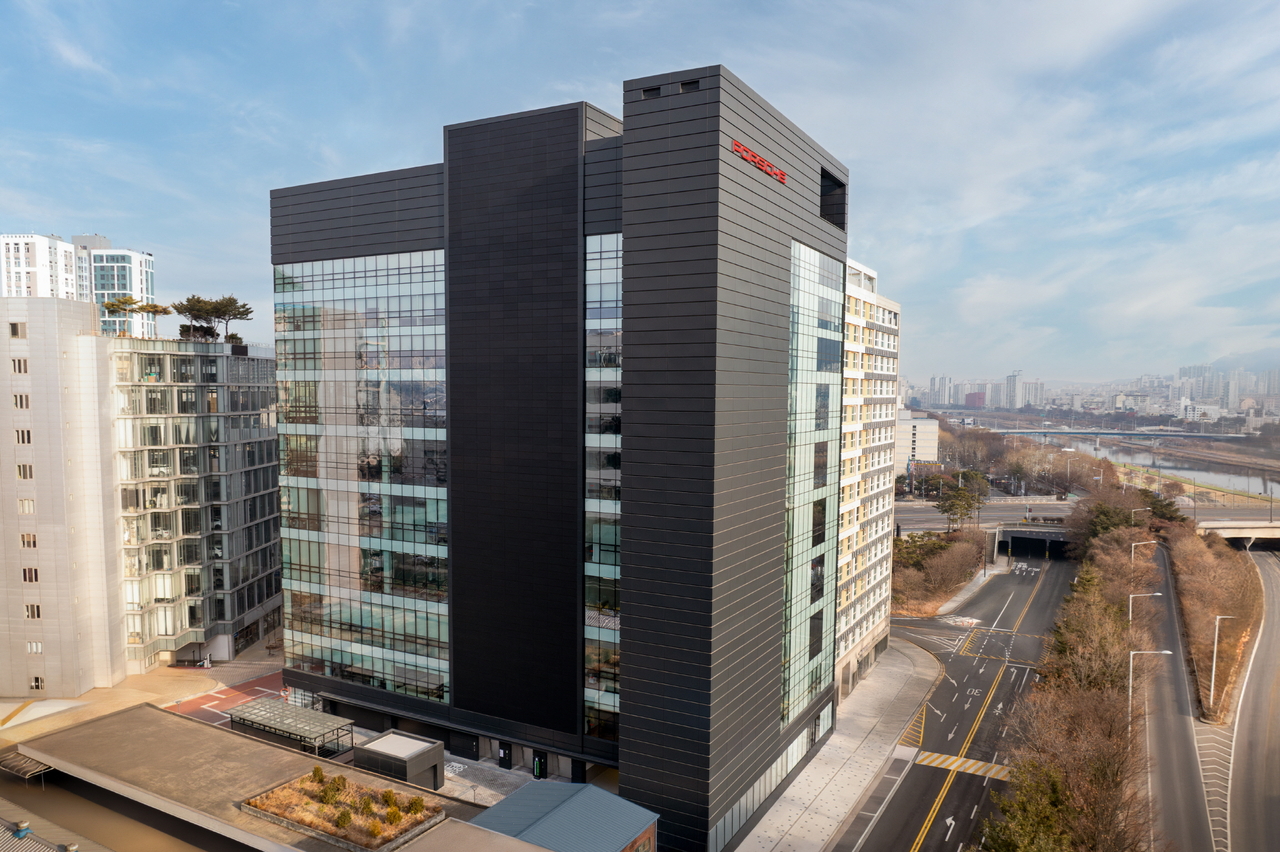Porsche Service Center Seongsu (Porsche Korea)