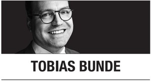 [Tobias Bunde, Sophie Eisentraut] The age of multipolarization