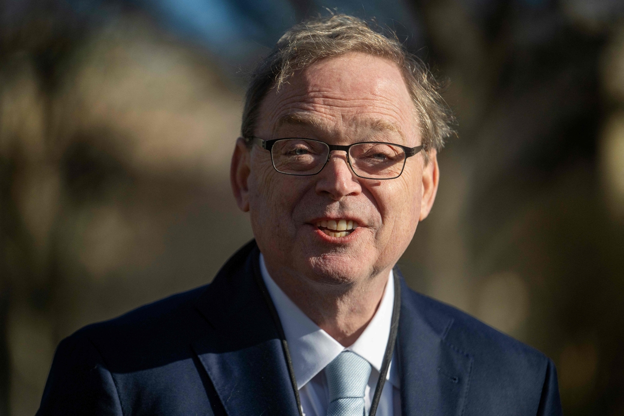This photo shows National Economic Council Director Kevin Hassett speaking outside the White House in Washington on Friday. (AFP-Yonhap)