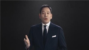 Shinsegae chairman ups stake in discount outlet unit