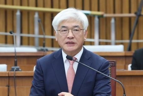 Ma Eun-hyuk, a candidate for new Constitutional Court justice, answers lawmakers' questions at his confirmation hearing at the National Assembly in Seoul, in this Dec. 23, 2024, file photo. Yonhap