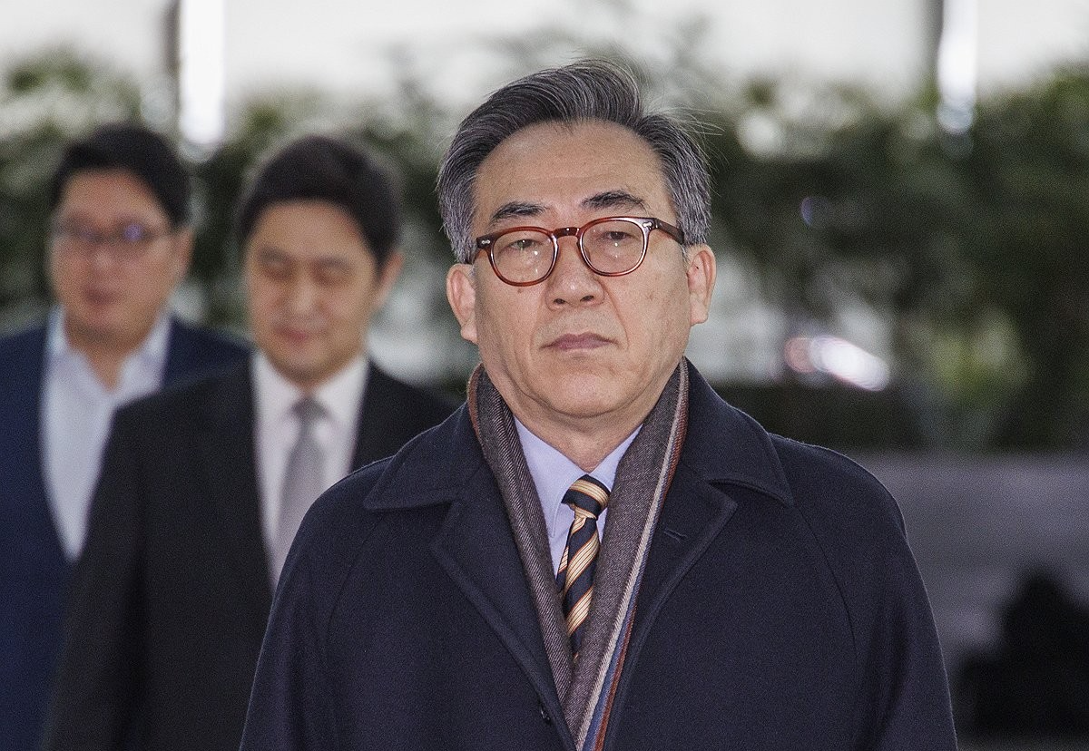Foreign Minister Cho Tae-yul arrives at Incheon International Airport, west of Seoul, on Feb. 14, 2025 to depart for Germany, where he is set to attend the Munich Security Conference. (Yonhap)