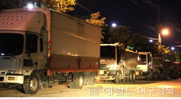 포항시가 20일부터 3월31일 까지 사업용 차량의 불법 밤샘주차 집중단속에 나선다. 사진은 특정기사 내용과 관계없음(헤럴드 DB)