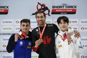 Short tracker grabs bronze as ISU World Tour season concludes in Olympic arena