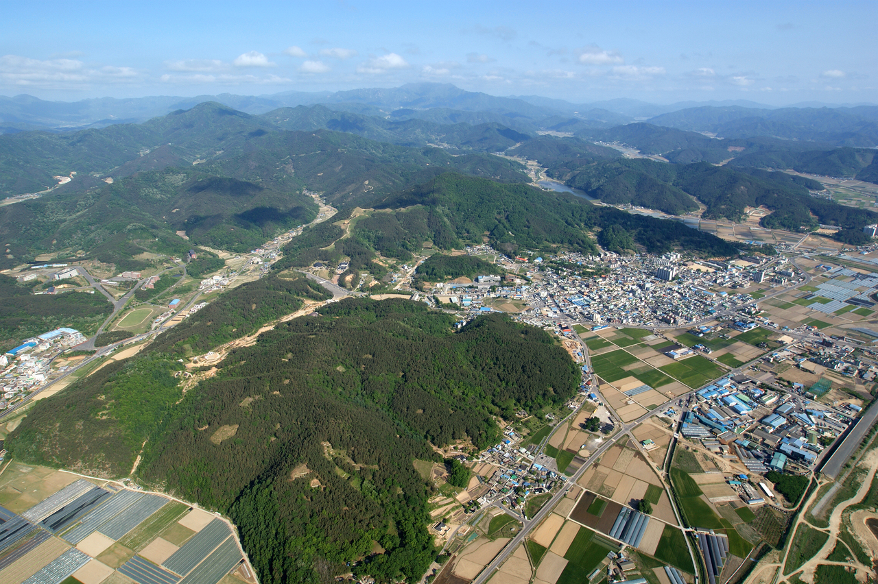 고령 시가지와 주산성 전경. [국가유산청]