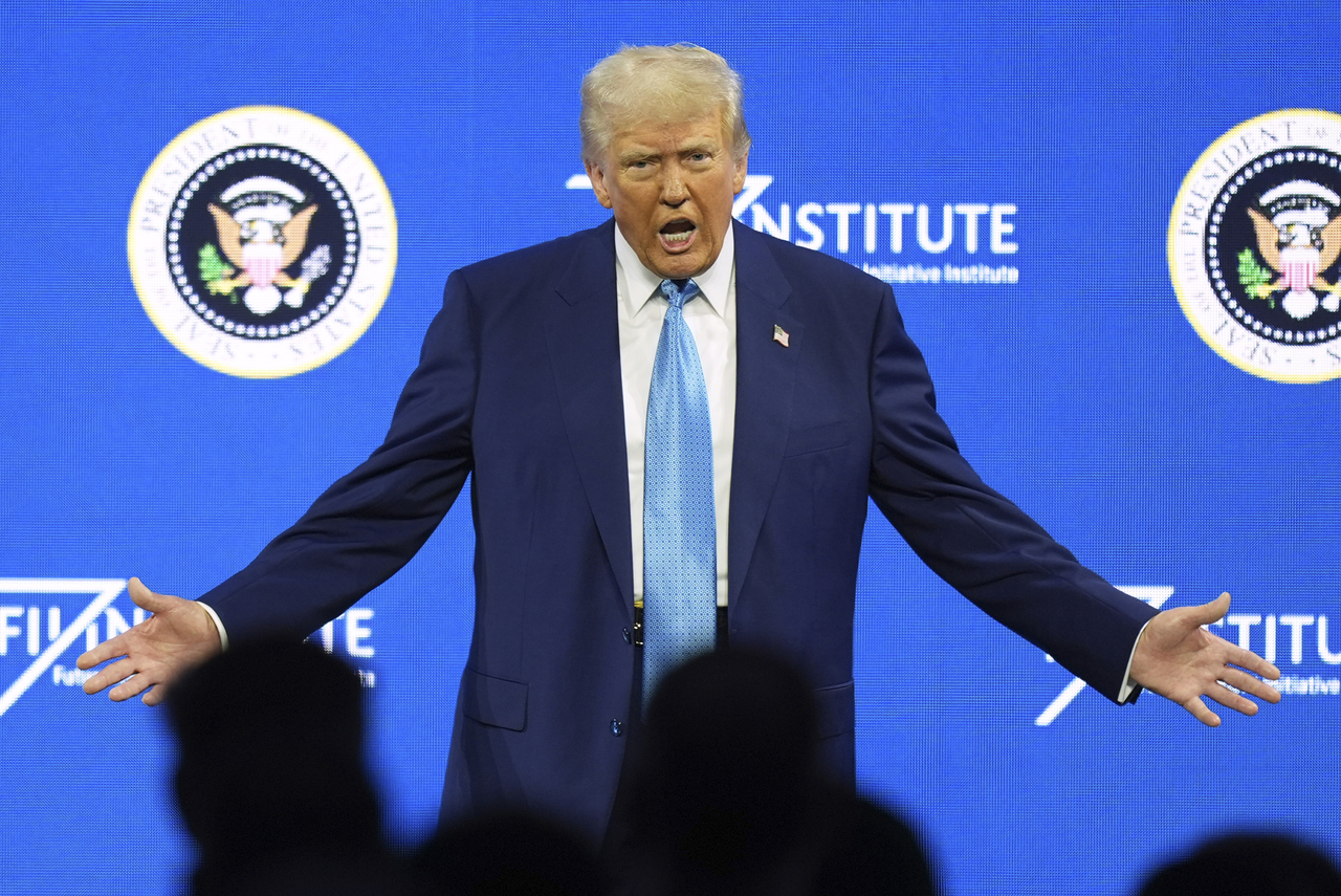 President Donald Trump speaks at the Future Investment Initiative Institute summit in Miami Beach, Florida, on Wednesday, in this photo. (AP-Yonhap)