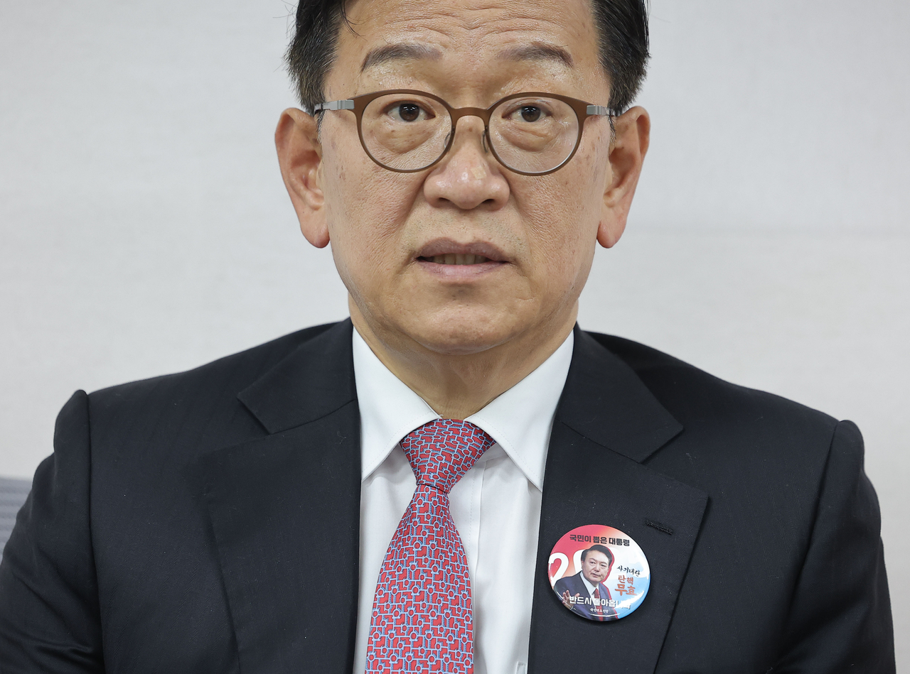 Seok Dong-hyeon, suspended President Yoon Suk Yeol's lawyer (Yonhap)