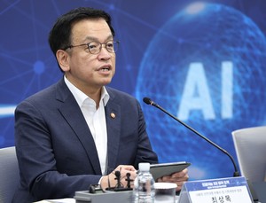 Acting president outlines plan to develop 'Korean ChatGPT'