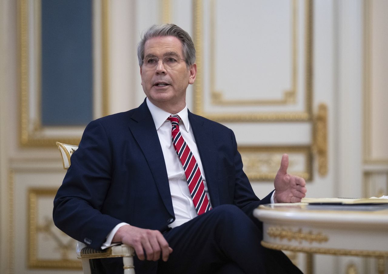 美 재무장관 “21일 중국측 상대방과 첫 통화 예정” - 헤럴드경제