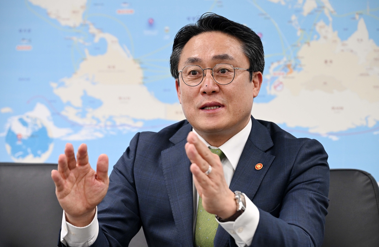 Minister of Oceans and Fisheries Kang Do-hyung poses for a photograph during an interview with The Korea Herald at the National Fishery Products Quality Management Service in Seoul on Feb. 18. Lee Sang-sub/The Korea Herald