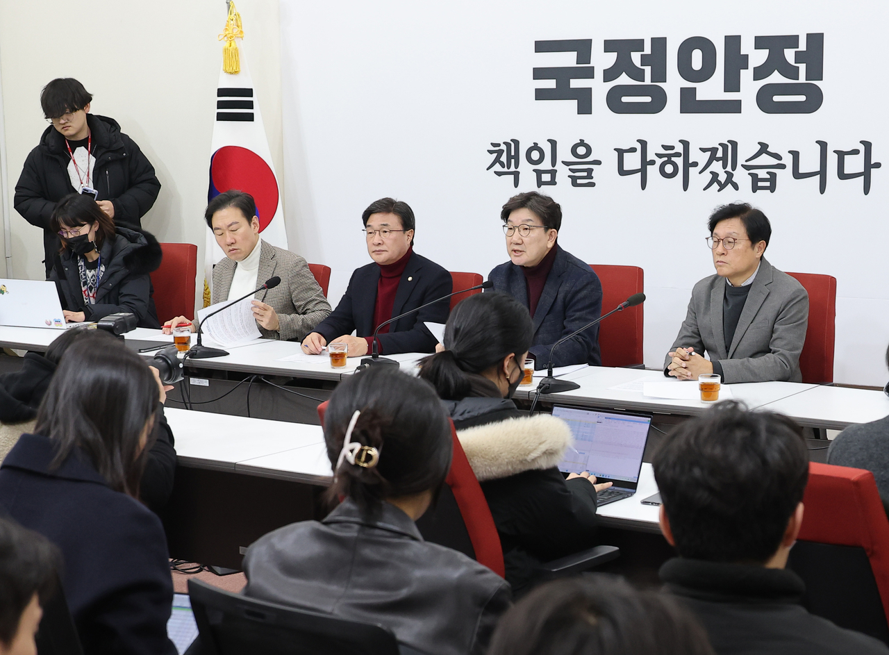 권성동 국민의힘 원내대표가 23일 서울 여의도 국회에서 현안 관련 기자간담회를 하고 있다. [연합]