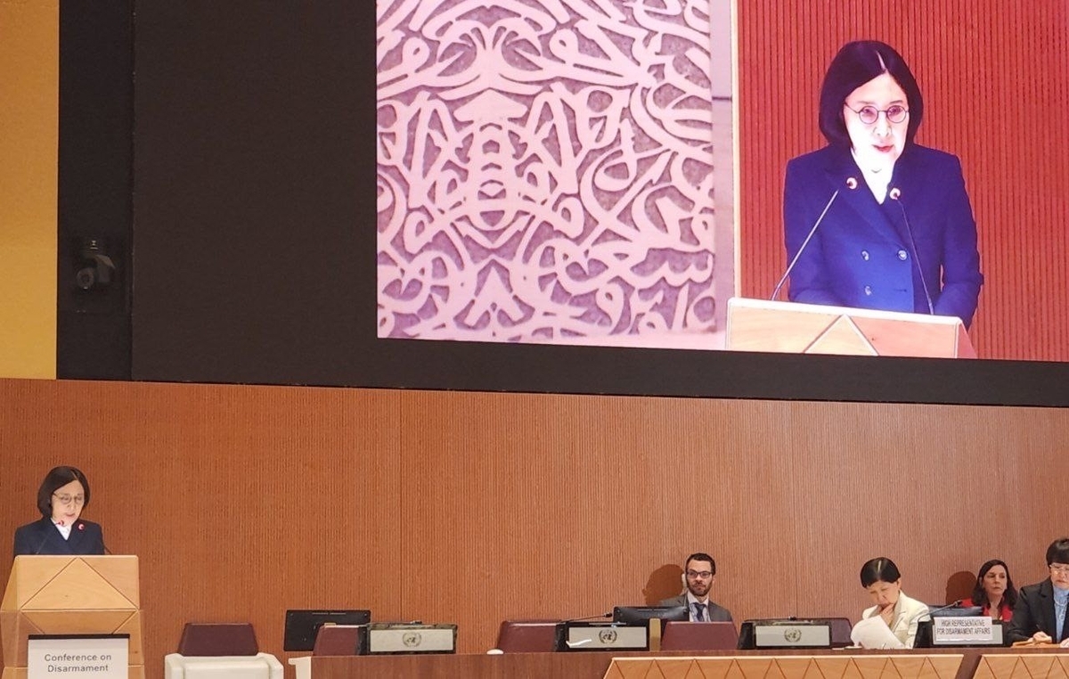 Second Vice Foreign Minister Kang In-sun delivers a keynote speech during the high-level session of the Conference on Disarmament in Geneva, Switzerland, on Monday. (Foreign Ministry)