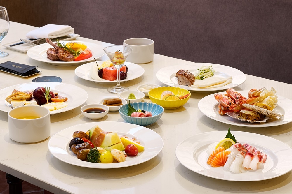 Buffet Familia offers a 2+1 spring promotion. (Grand Mercure Seoul Gangnam)