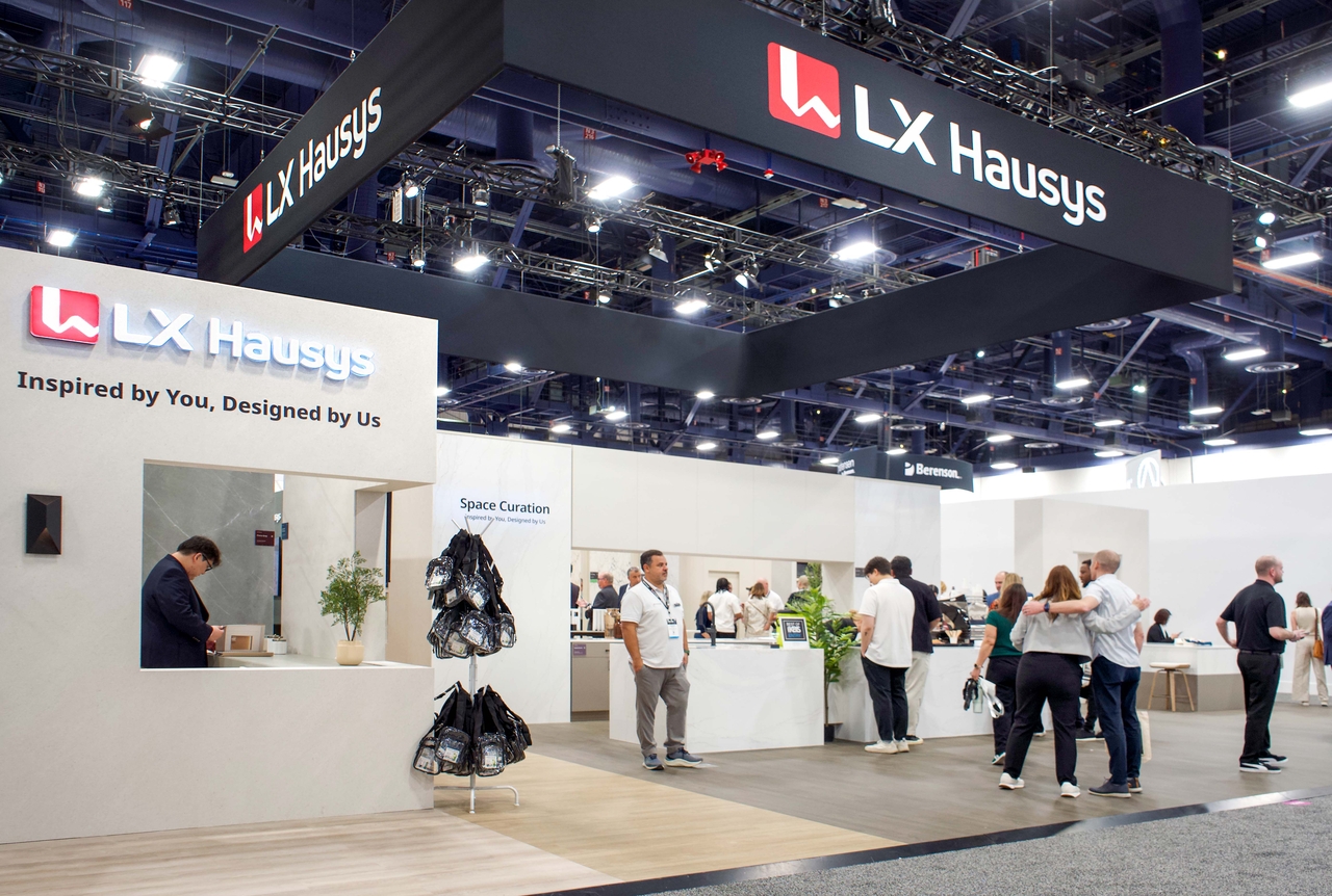 LX Hausys' exhibition booth at this week's Kitchen & Bath Industry Show 2025 in Las Vegas (LX Hausys)