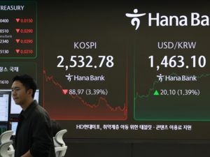 Seoul shares drop over 3% on looming tariff war, Nvidia slump; won at over 1-month low