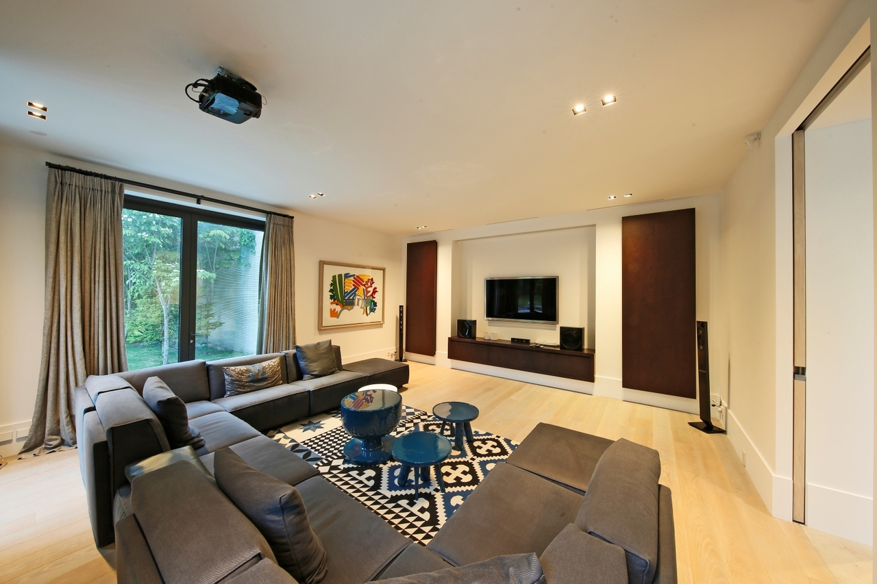 A screening room at Piet Boon House in Wonju, Gangwon Province (HDC Resort)