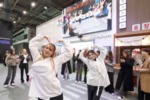 KT fuses AI with sports, K-pop at MWC 2025