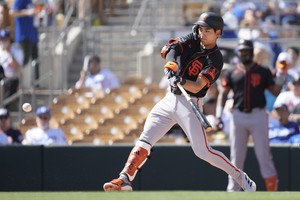 Pirates' Bae Ji-hwan homers in 3-hit effort; Giants' Lee Jung-hoo stays hot in spring training