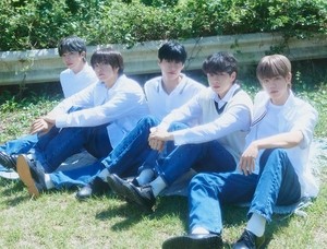 Welcome spring with heart-throbbing bands