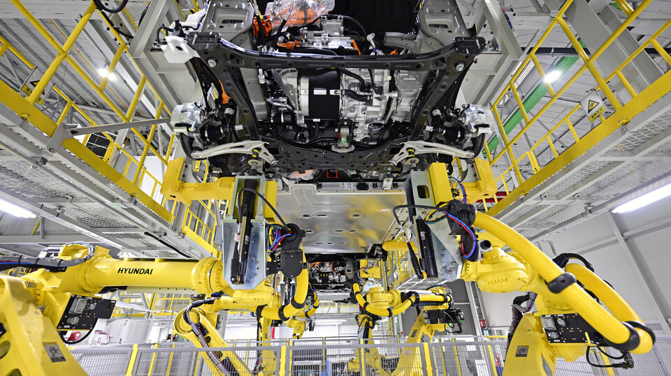 This file photo shows the company's electric vehicle plant in Gwangmyeong, just south of Seoul. (Kia Corp.)