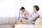 세대 간 ‘부의 이전’ 틀어막는 증여한도...‘수상한 거래’만 만든다
