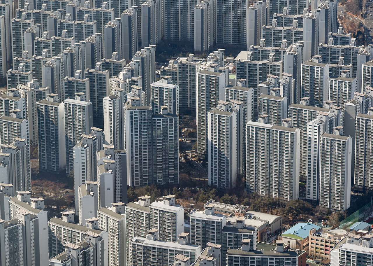 서울 송파구 롯데월드타워 전망대에서 바라본 에볼루션 바카라들의 모습. [연합]